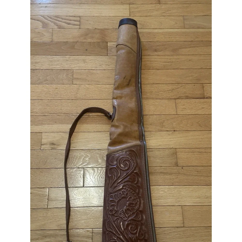 Vintage Rifle Leather Case (small Zip Is Broken)‎